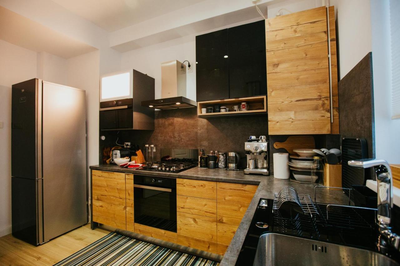 Color Apartments Corneliu Coposu 1A Street Бухарест Экстерьер фото